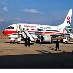 建三江航空托运航空快运业稳步发展的原因是什么？
